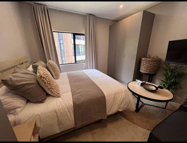 0 BEDROOM APARTMENT FOR SALE IN SANDTON CENTRAL
